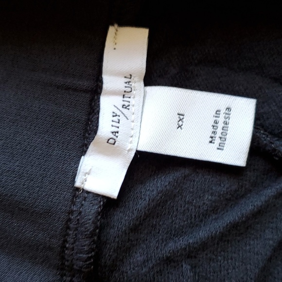 Daily Ritual Women's Supersoft Terry Relaxed-Fit Culotte Pant Size XXL - Picture 3 of 3